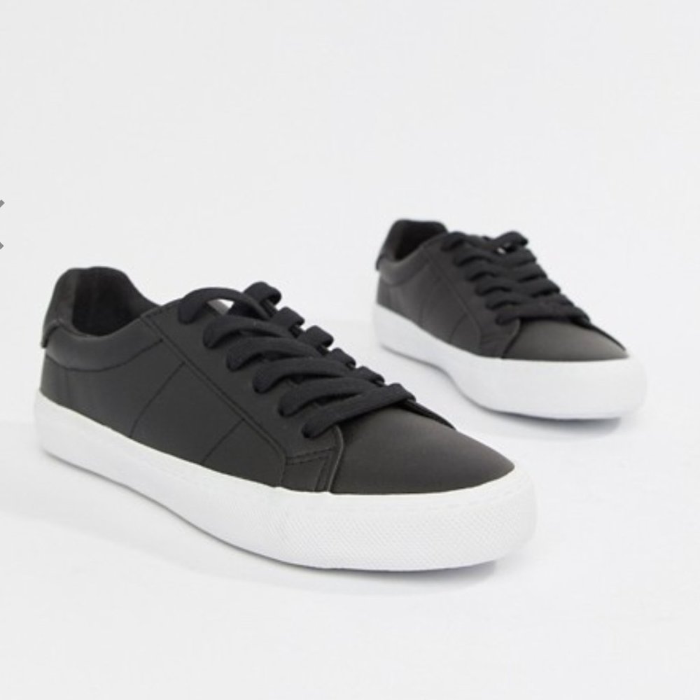 ASOS DESIGN Mens Devlin Lace Up Sneakers - size 8